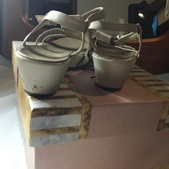 Easy Spirit Cream Wedge Sandals 10M - Picture 3 of 6